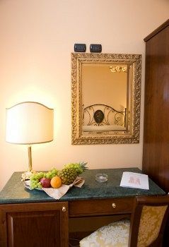 Agostiniana Hotel Santa Teresa Di Riva Eksteriør billede